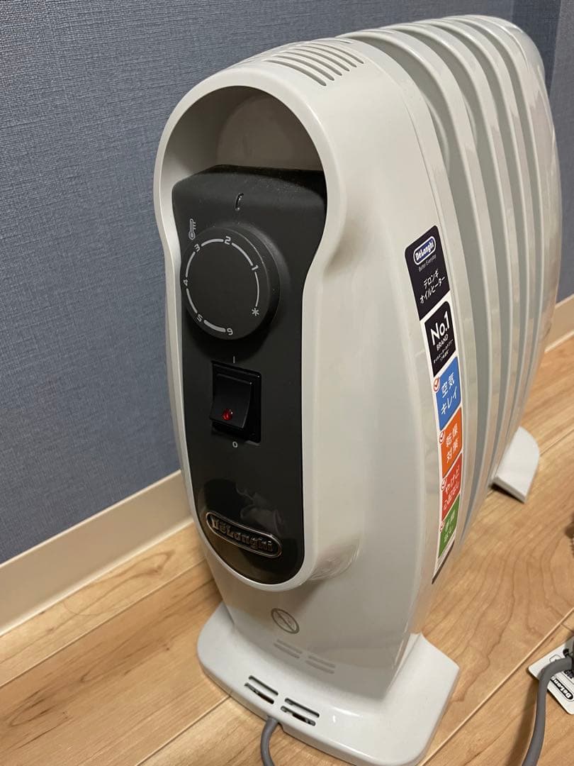 DeLonghi オイルヒーター RHJ10A0505-DW Amazon | デロンギ(DeLonghi)ミニオイルヒーター [1~3畳用] ゼロ風暖房