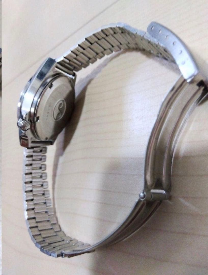 セイコー　SEIKO　シルバーウェーブ　グリーン文字盤　ガラス風防　電池新品