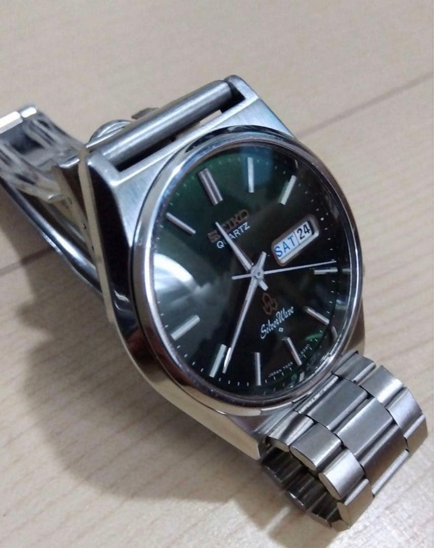 セイコー　SEIKO　シルバーウェーブ　グリーン文字盤　ガラス風防　電池新品
