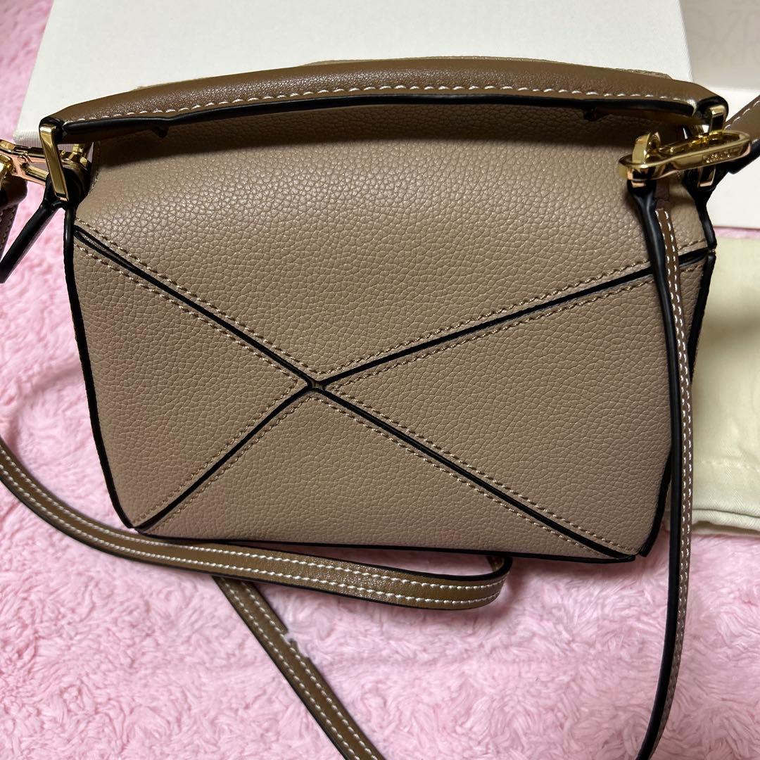 LOEWE サンド　ショルダーバッグ