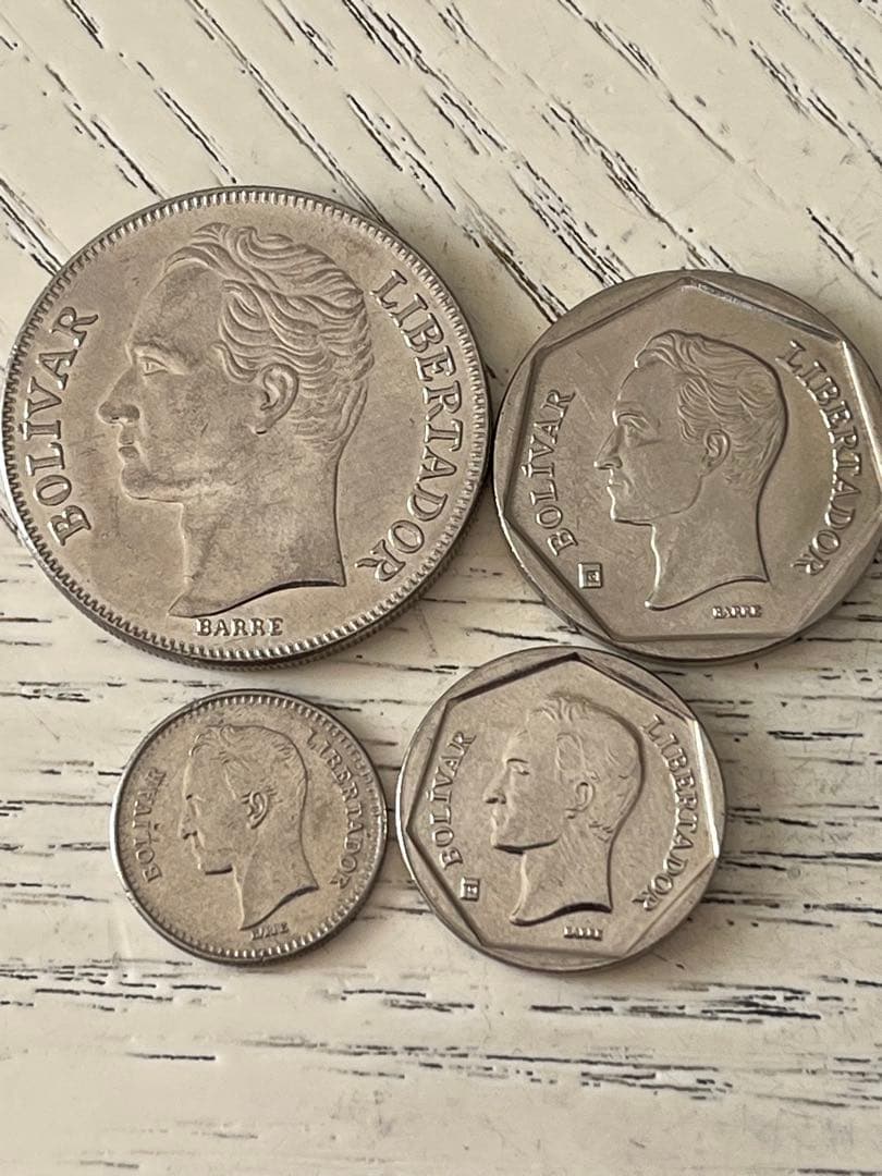 ベネズエラ ボリバル硬貨まとめ☆ - メルカリ