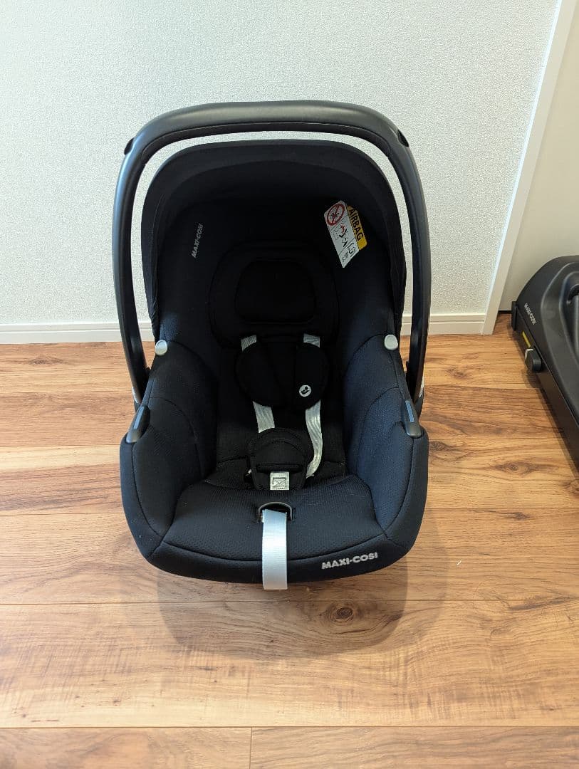 【美品】マキシコシ ベビーシート Cabrio Fix i-size セット