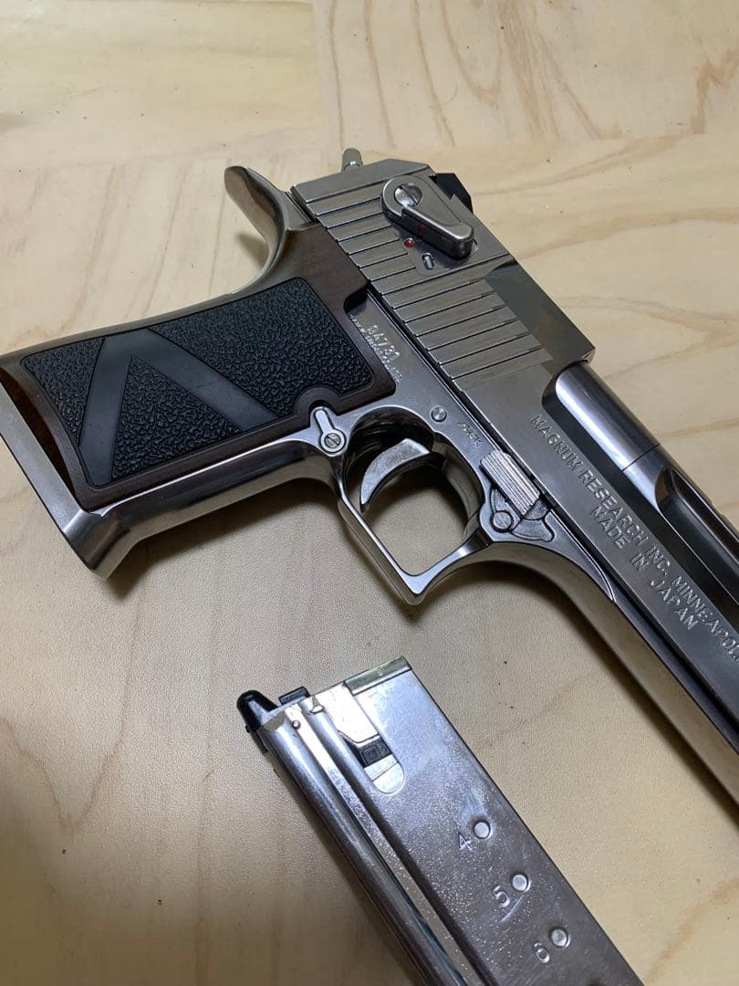 ライトニングホーク.50AE 限定品　バイオハザード　デザートイーグル