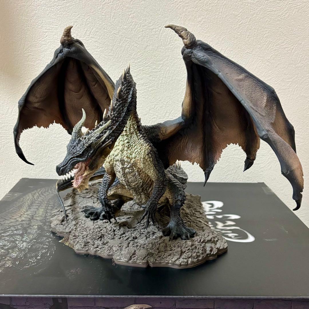 モンハン　ミラボレアス　クリエイターズモデル　フィギュア