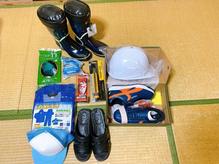 作業服は未使用です。ひ