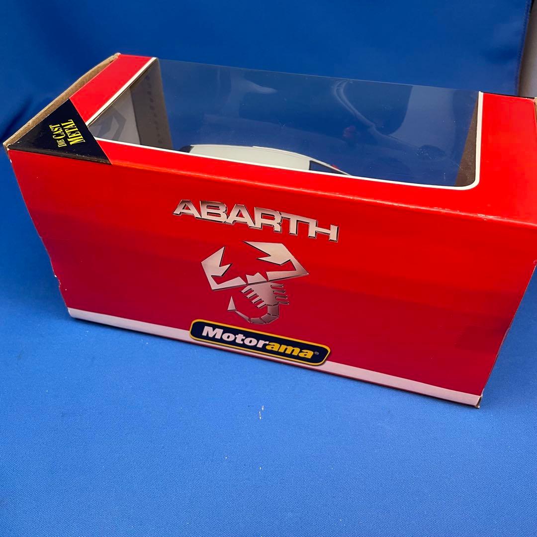 1/24 ミニカー　アバルト純正GRANDE PUNTO