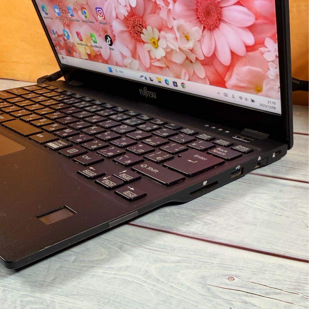 大特価❣️第8世代Corei5✨軽量薄型ノートPC☘️フルHD☘️