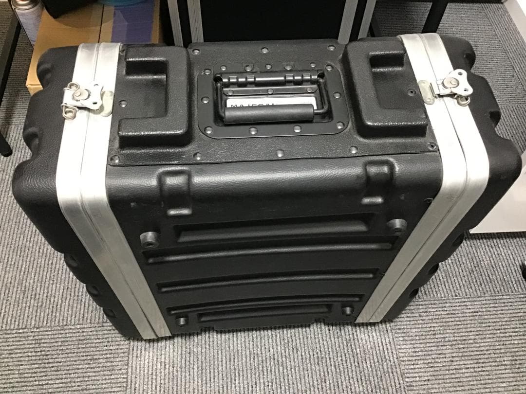 LINE6 Pod Pro(4Uラックケース付き）