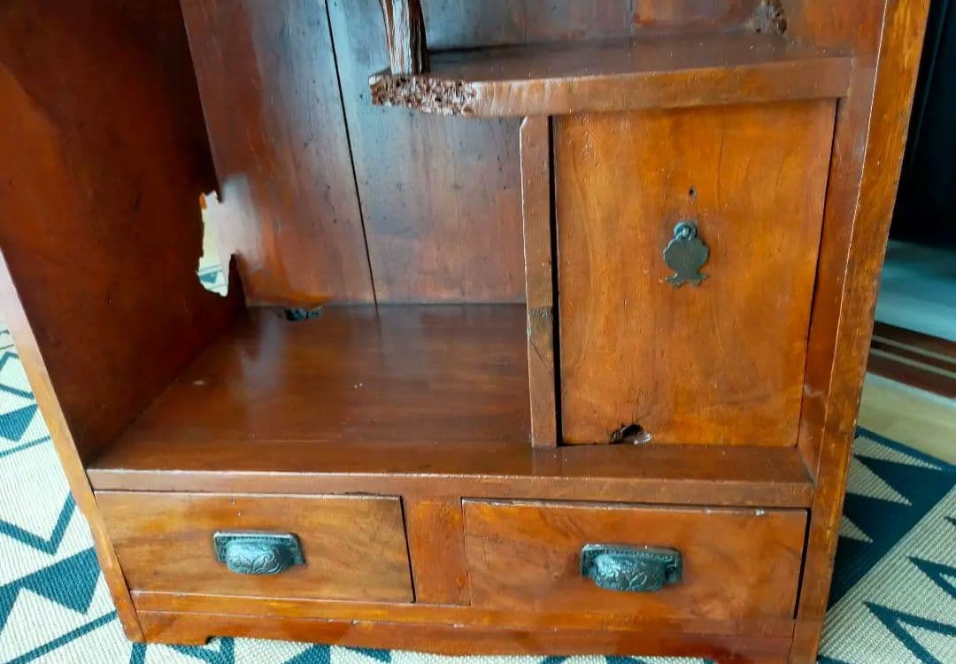 値下げしました! アンティーク家具 荒々しさが、魅力の 木製家具