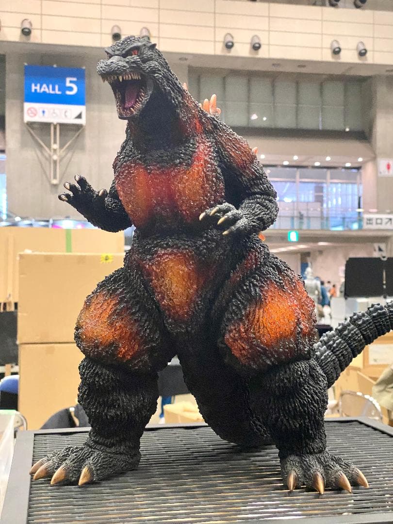 黒龍工房 バーニングゴジラ ゴジラ 1995 クリア＆ベイジュ ガレージキット