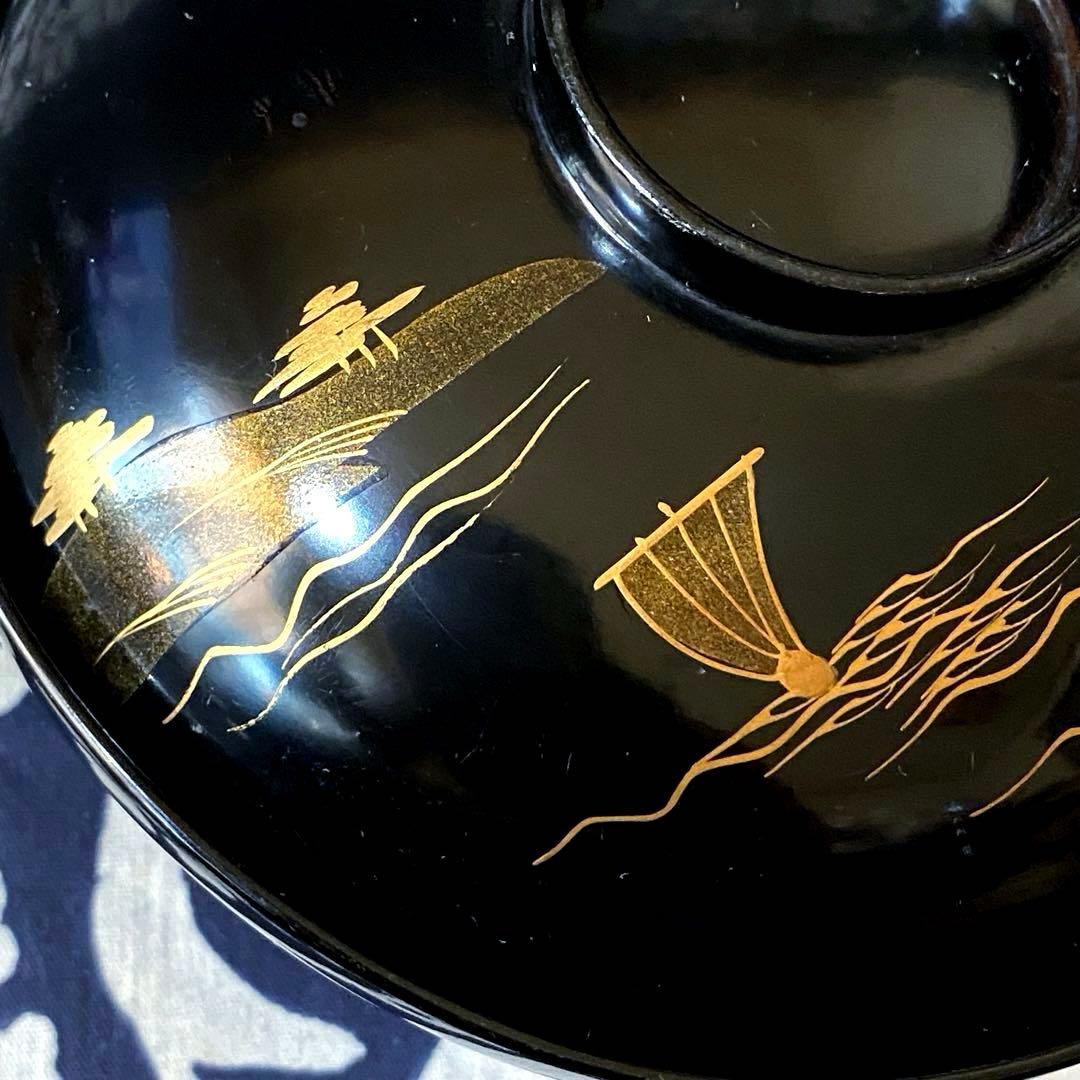大正時代物・骨董　天然木製黒色漆器椀　金蒔絵・風景画に松葉　菓子椀・雑煮椀　三客