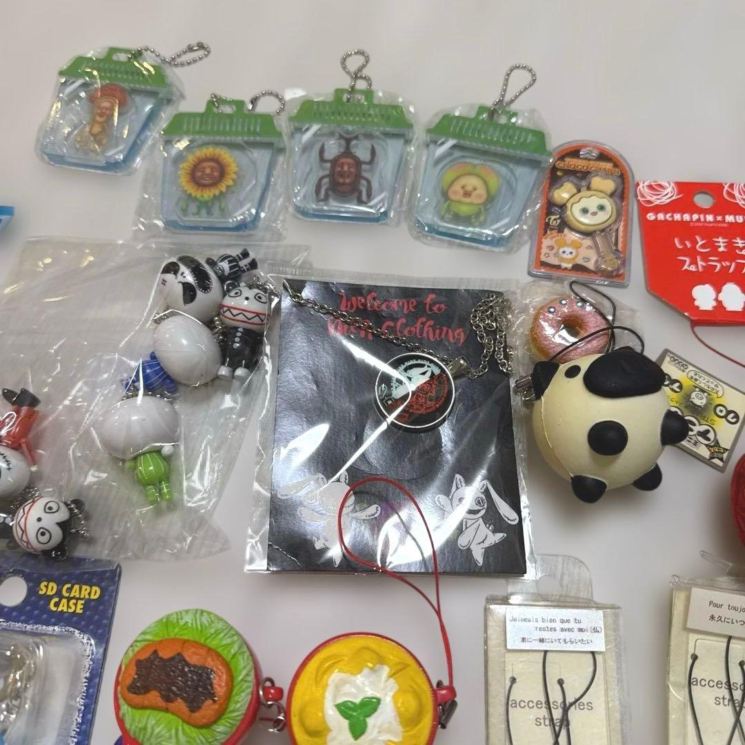 キャラクター　キーホルダー　ストラップ　セット