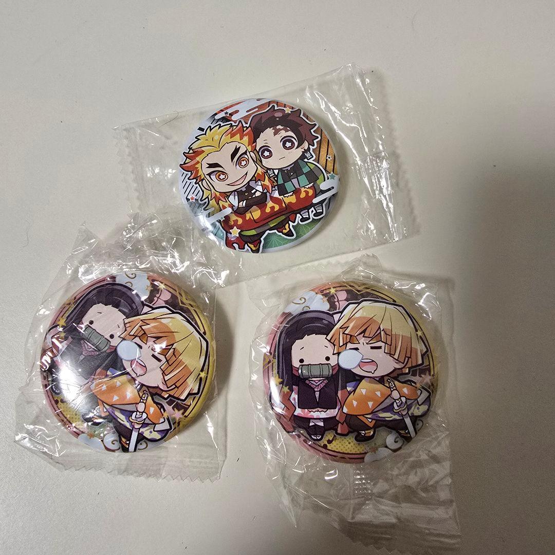 鬼滅の刃 缶バッジ セット 煉獄杏寿郎 我妻善逸 竈門炭治郎 竈門禰豆子