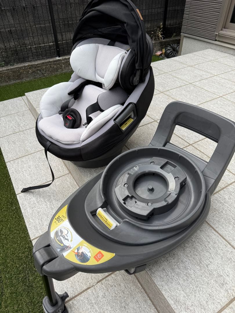 combi チャイルドシート　THE Sシリーズ　エッグショック ISOFIX