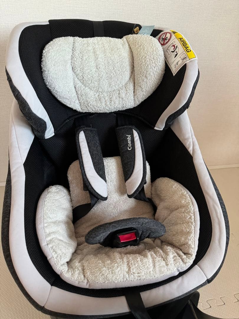 コンビチャイルドシートクルムーヴスマートISOFIX シリーズ