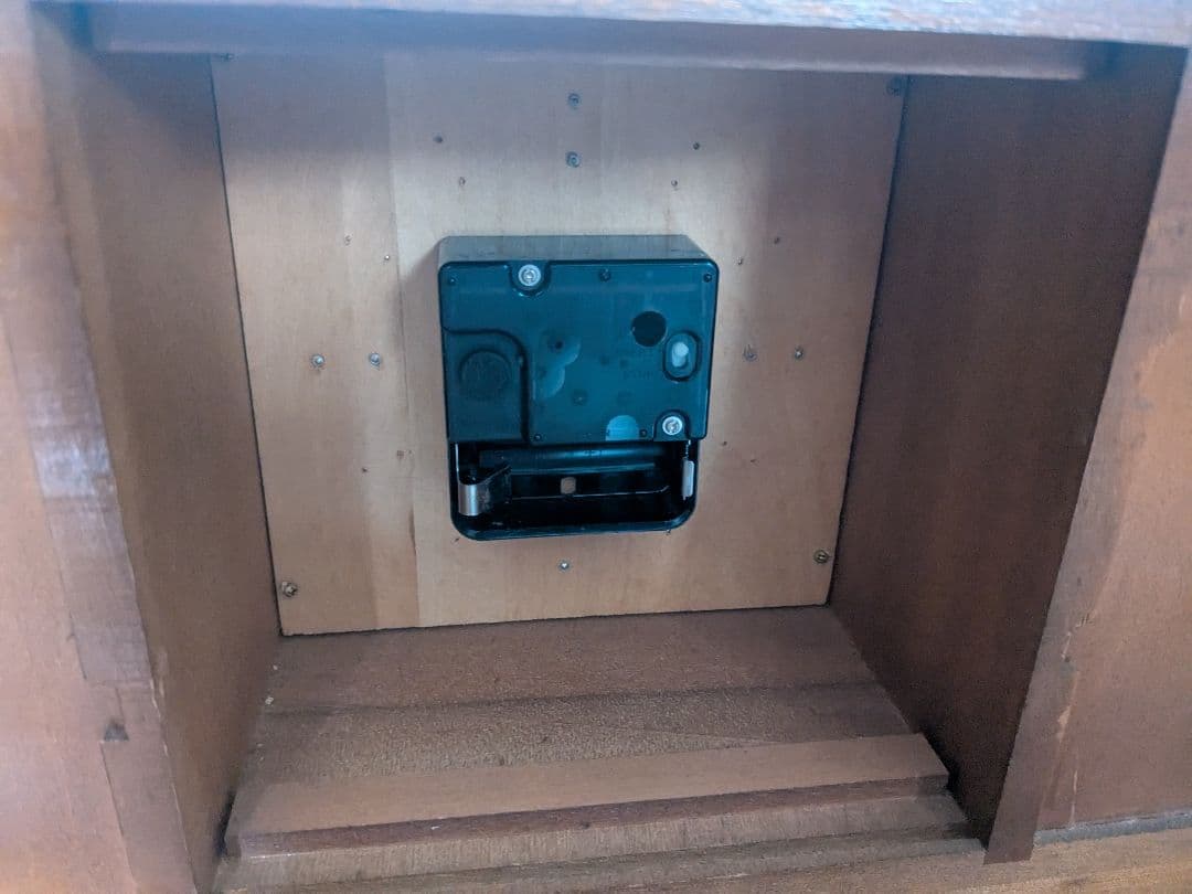 レトロ 天然木製置き物 時計.小引き出し付き レトロ 天然木製置き物