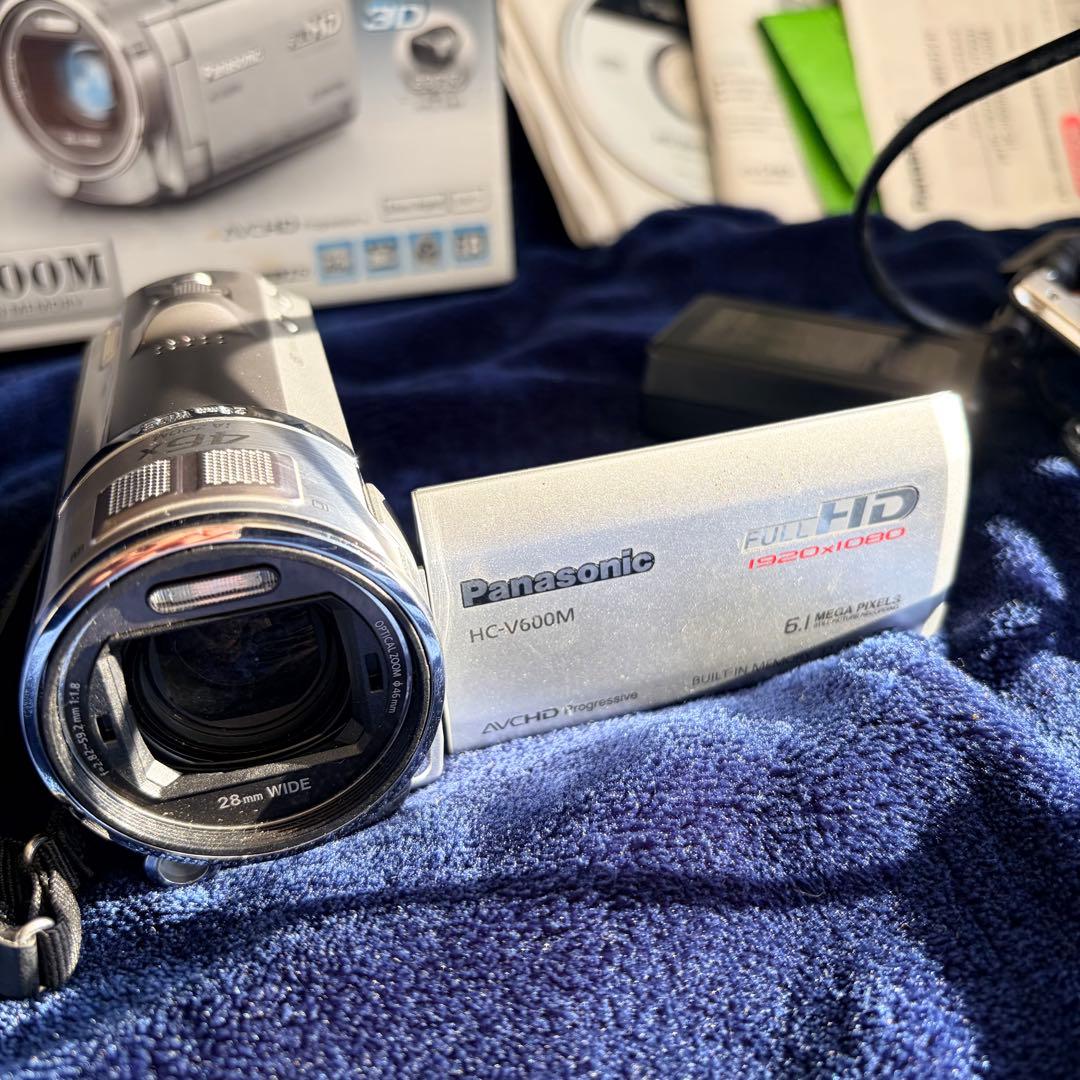 【SD付】Panasonic HC-V600M ビデオカメラ フルHD 箱付き