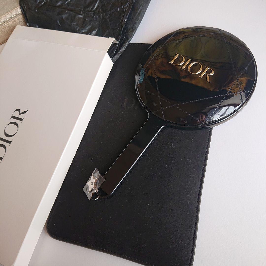 s*m様 【値下】Dior ノベルティー /「未使用」化粧小物 9点セット (バ