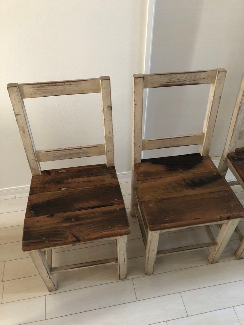 チェブ　アンティーク風家具　テーブル　パイン材