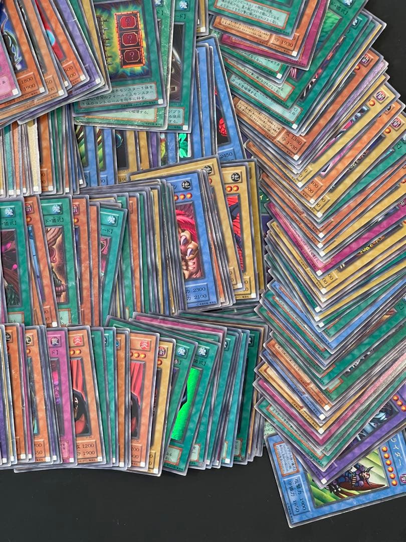 遊戯王　初期　2期　スーパー以上まとめ売り　引退品　272枚　復刻版32枚