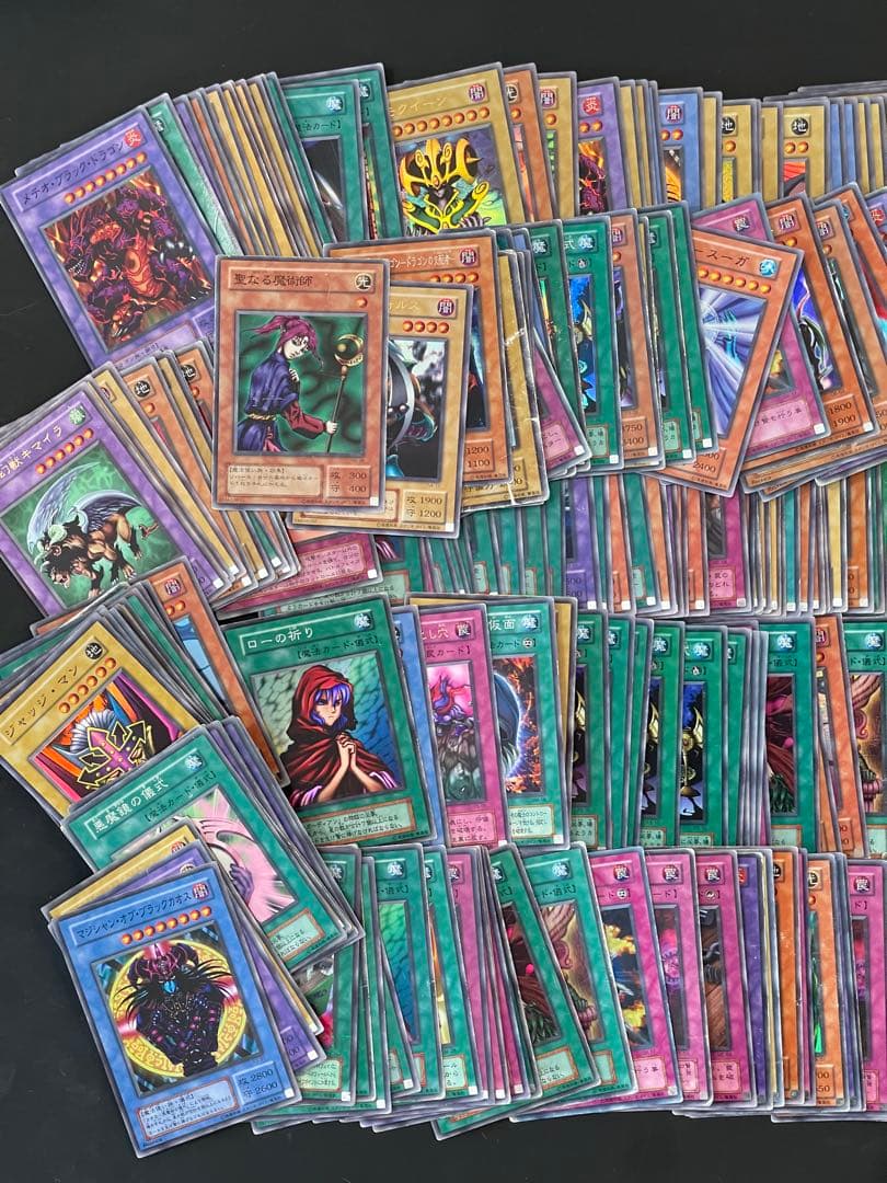 遊戯王　初期　2期　スーパー以上まとめ売り　引退品　272枚　復刻版32枚