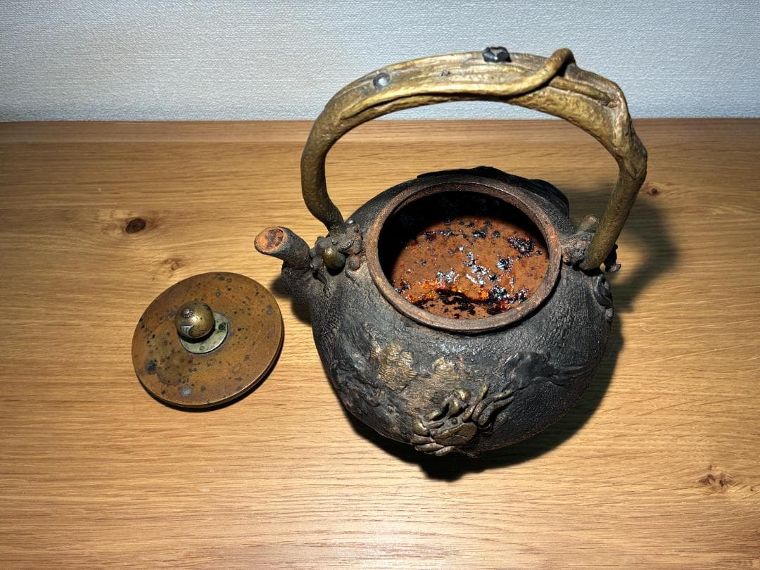 016 【希少】龍文堂 亀文堂 伝統工芸品 鉄瓶 カニ 蟹図 016 【希少】