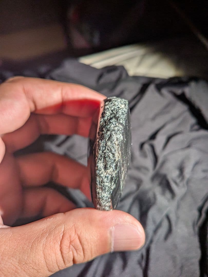 研磨品 十勝石玲瓏 イエロー、グリーン、ピンク複合色両面磨き 超特級玲瓏