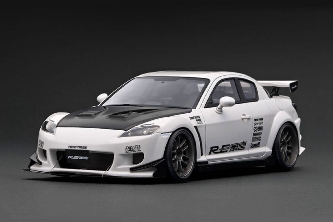 ignition model RE雨宮 RX-8 1/18 ホワイト