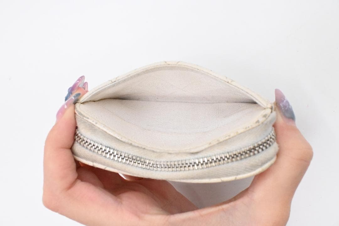 CHANEL　シャネル　キャビアスキン　ラウンドジップ　ココマーク