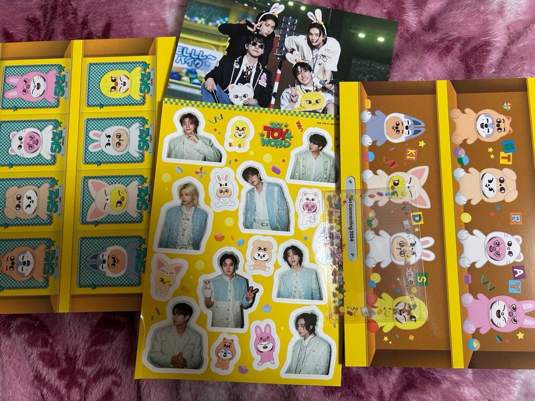 Blu-ray straykids SKZ TOY WORLD 完全生産限定盤 - メルカリ