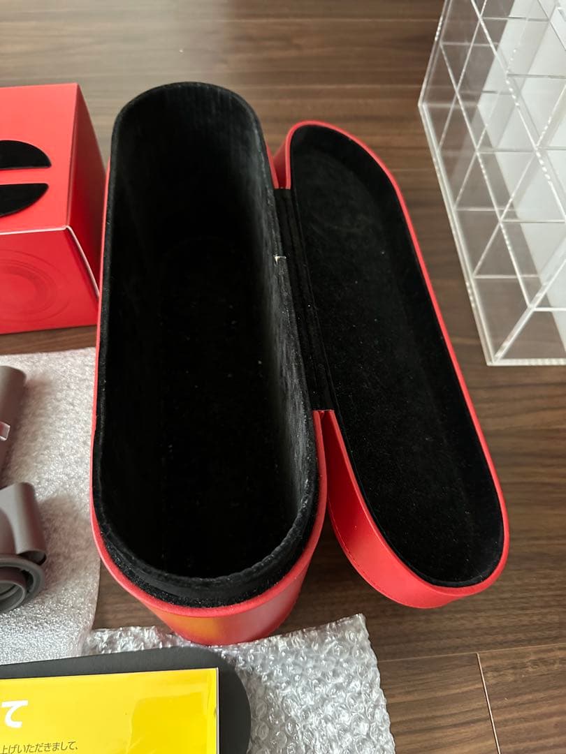 Dyson Supersonic ヘアドライヤー レッド