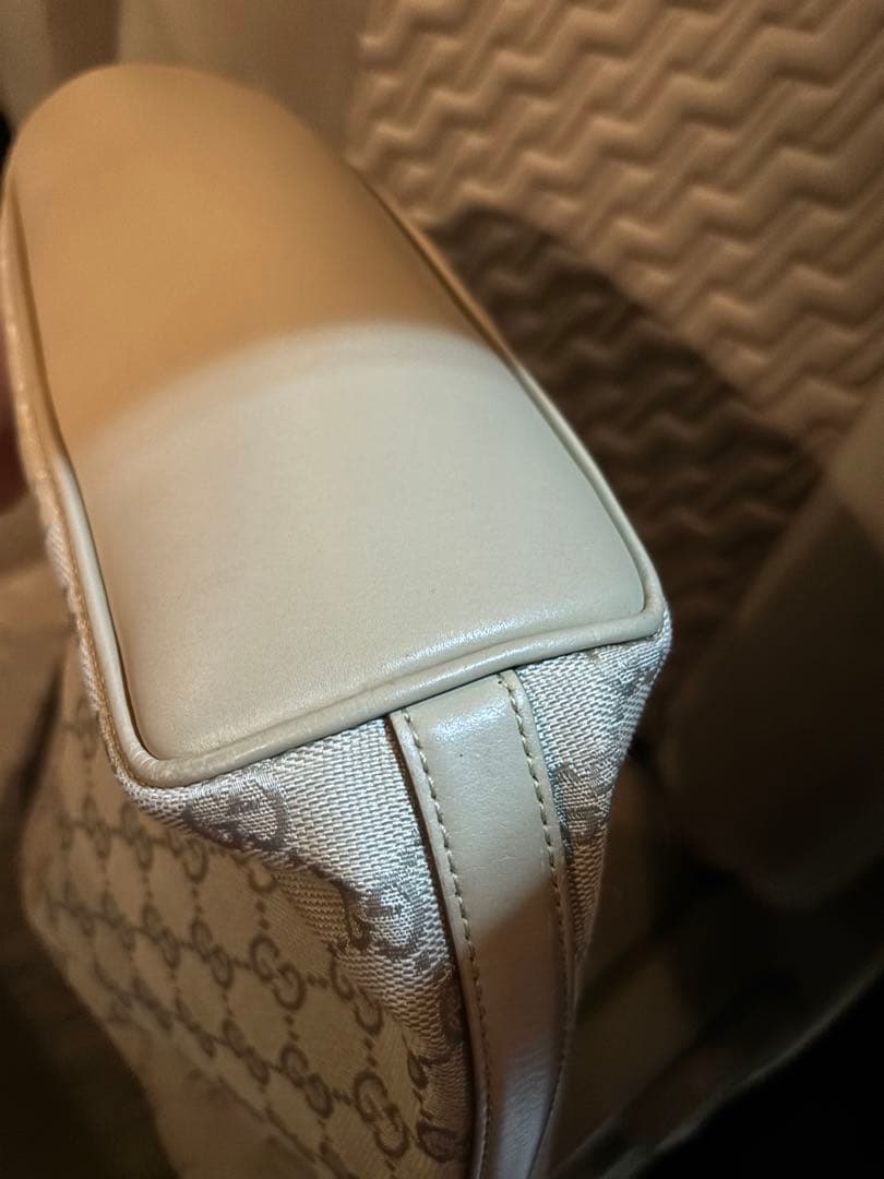最終値下げ　Gucci グッチ　GG柄　ベージュ ショルダー　レディース　極美品