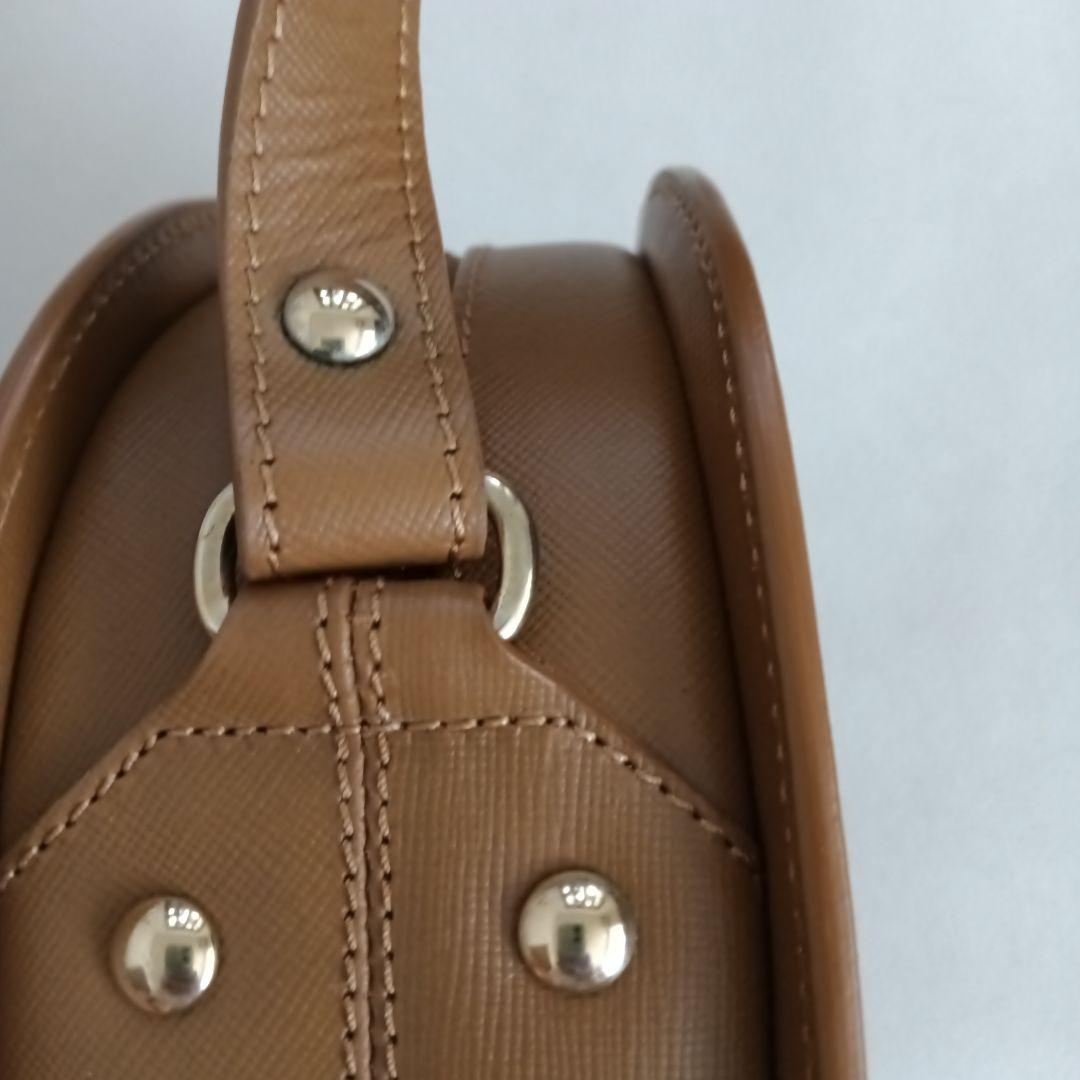 A.P.C. ベージュキャメル　ハーフムーン ショルダーバッグ　美品