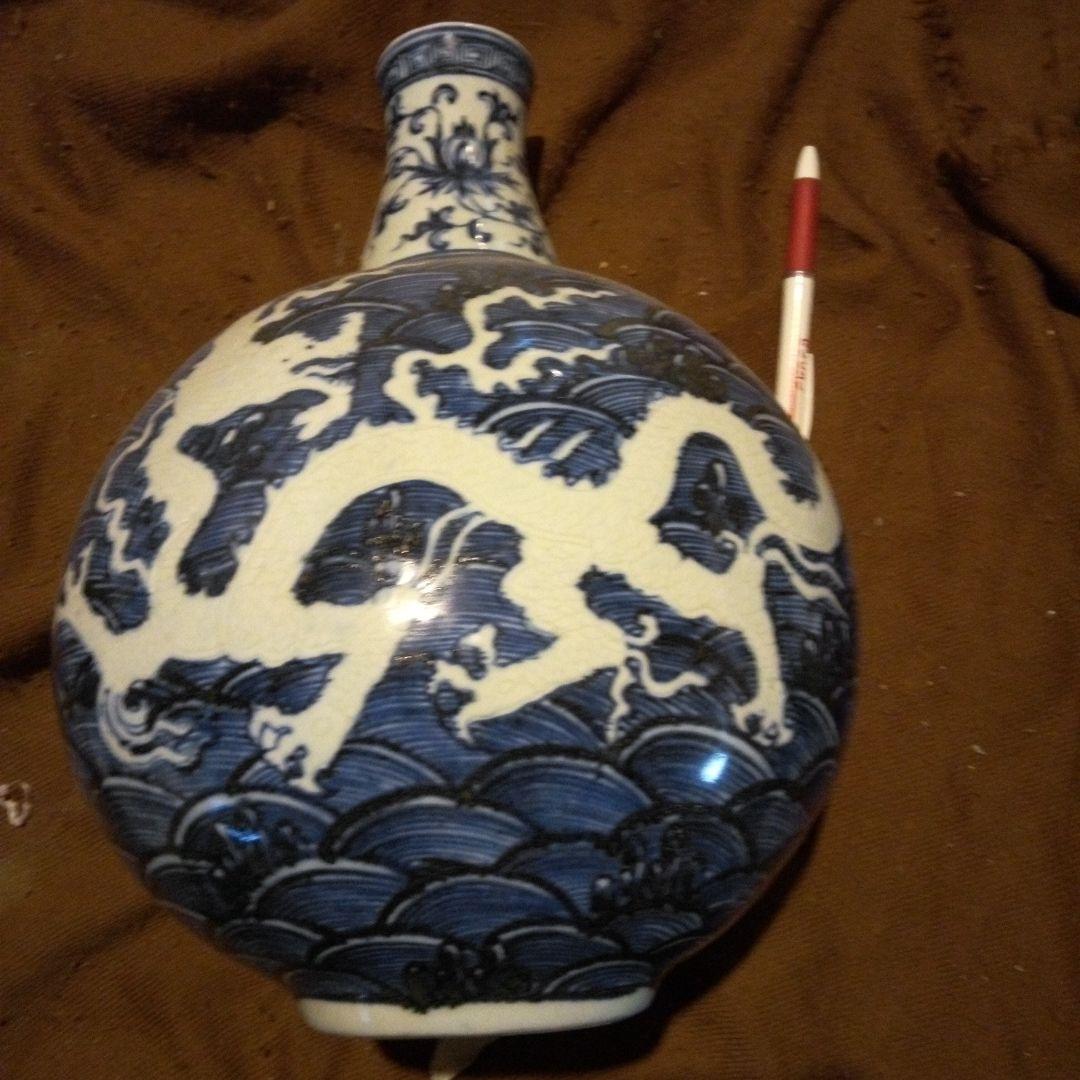 中国陶磁器 明 青白磁 龍模様 陶器の壺
