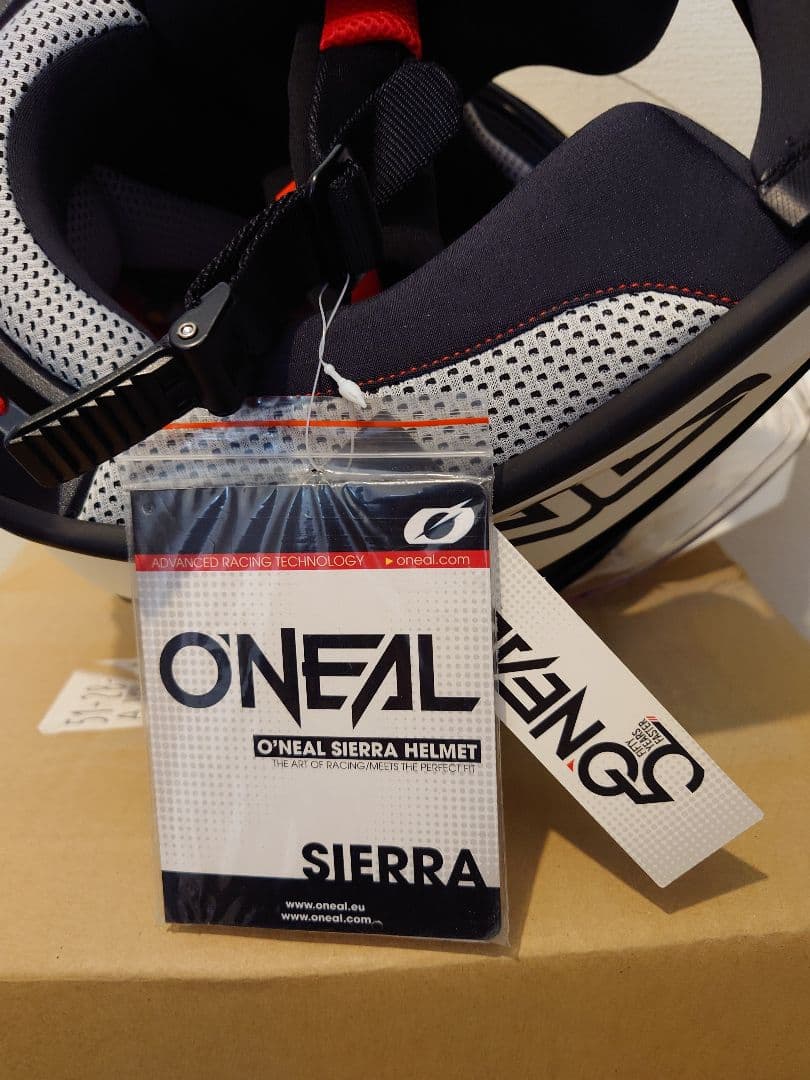 ゆ*ー様 難あり新品未使用 O'NEAL SIERRA オニール シエラ ヘルメ