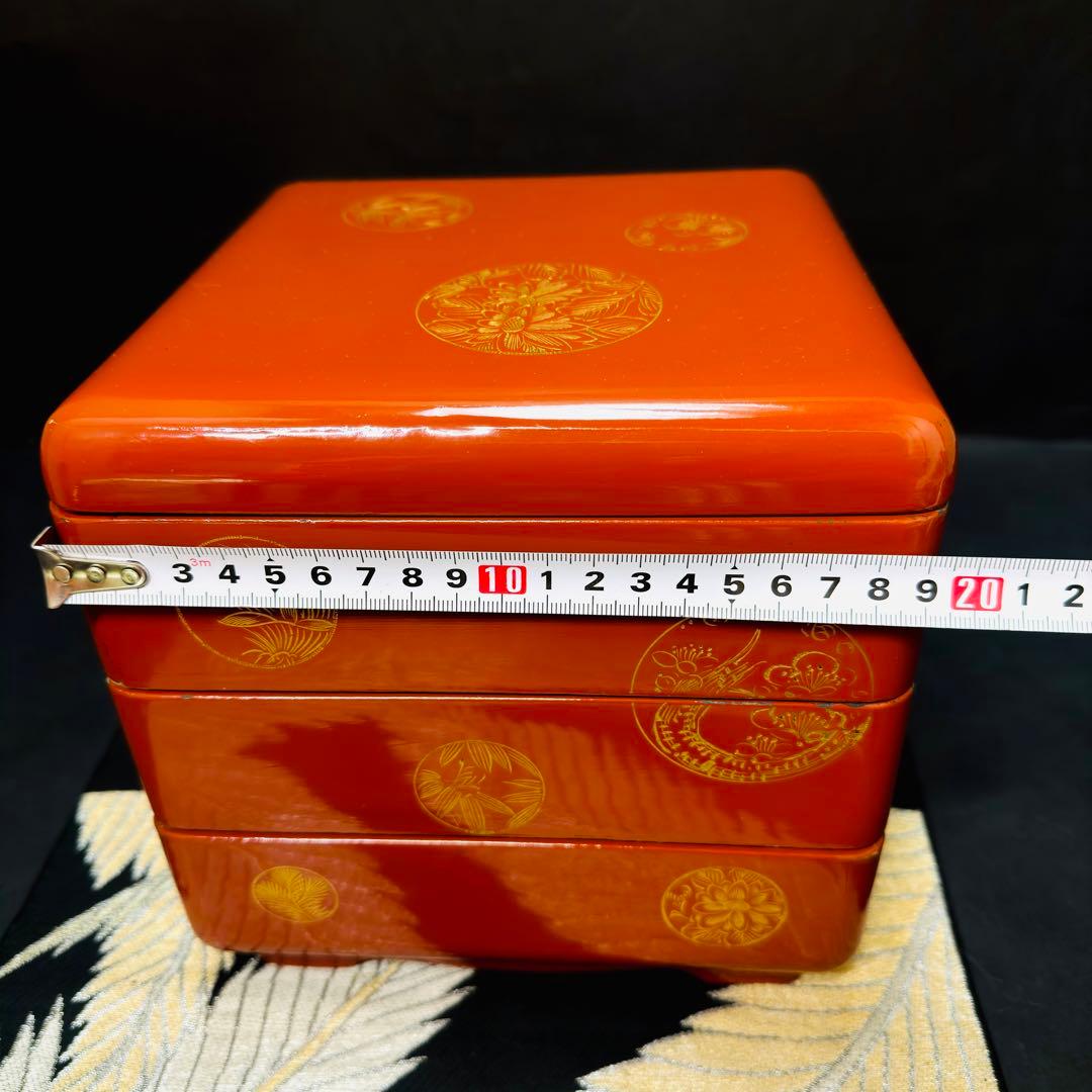 漆器　輪島塗　金蒔絵　木製　朱塗三段　重箱　共箱