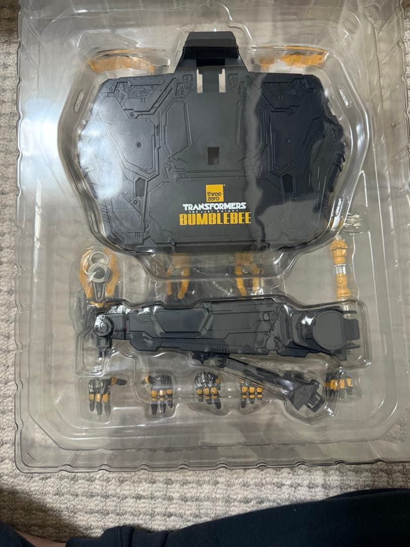DLX バンブルビー トランスフォーマー 最後の騎士王 スリーゼロ