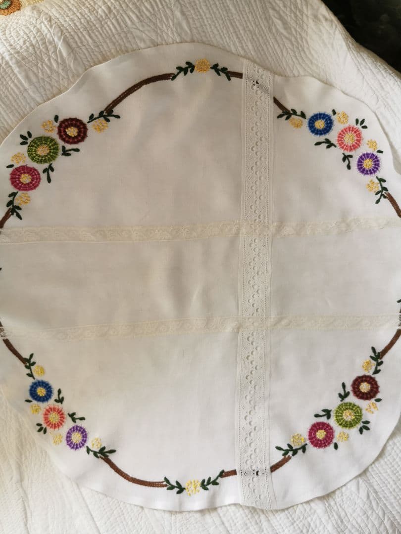 アンティーク フランス ロゼッタの花束 ボビンレース装飾 リネントレイ