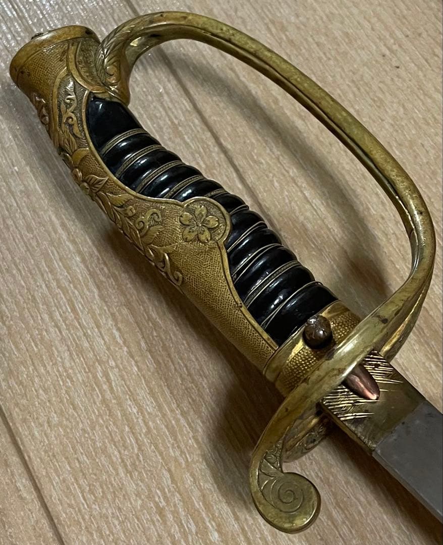 模造刀　美術刀　サーベル　指揮刀　時代武具　V997