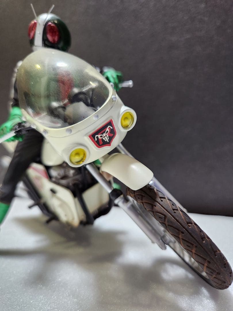 あ*場様 【プロ完成品】コトブキヤ 仮面ライダー2号 ＆サイクロン号完成品