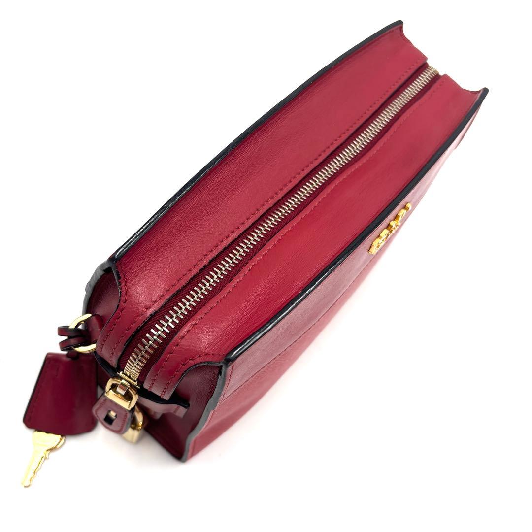 【美品】プラダ エスプラナード ショルダーバッグ 白タグ サフィアーノレザー 赤