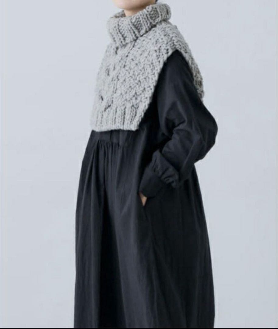 かぐれ　ペルーショルダーニットウォーマー　グレー