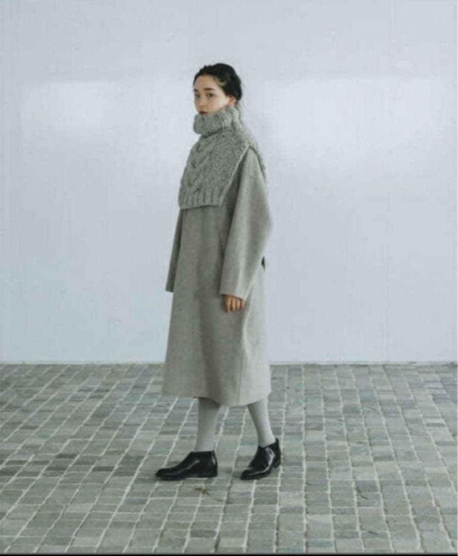 かぐれ　ペルーショルダーニットウォーマー　グレー