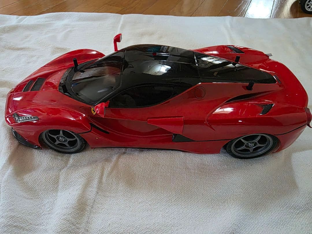 タミヤ TT-02 ラ・フェラーリ 1/10