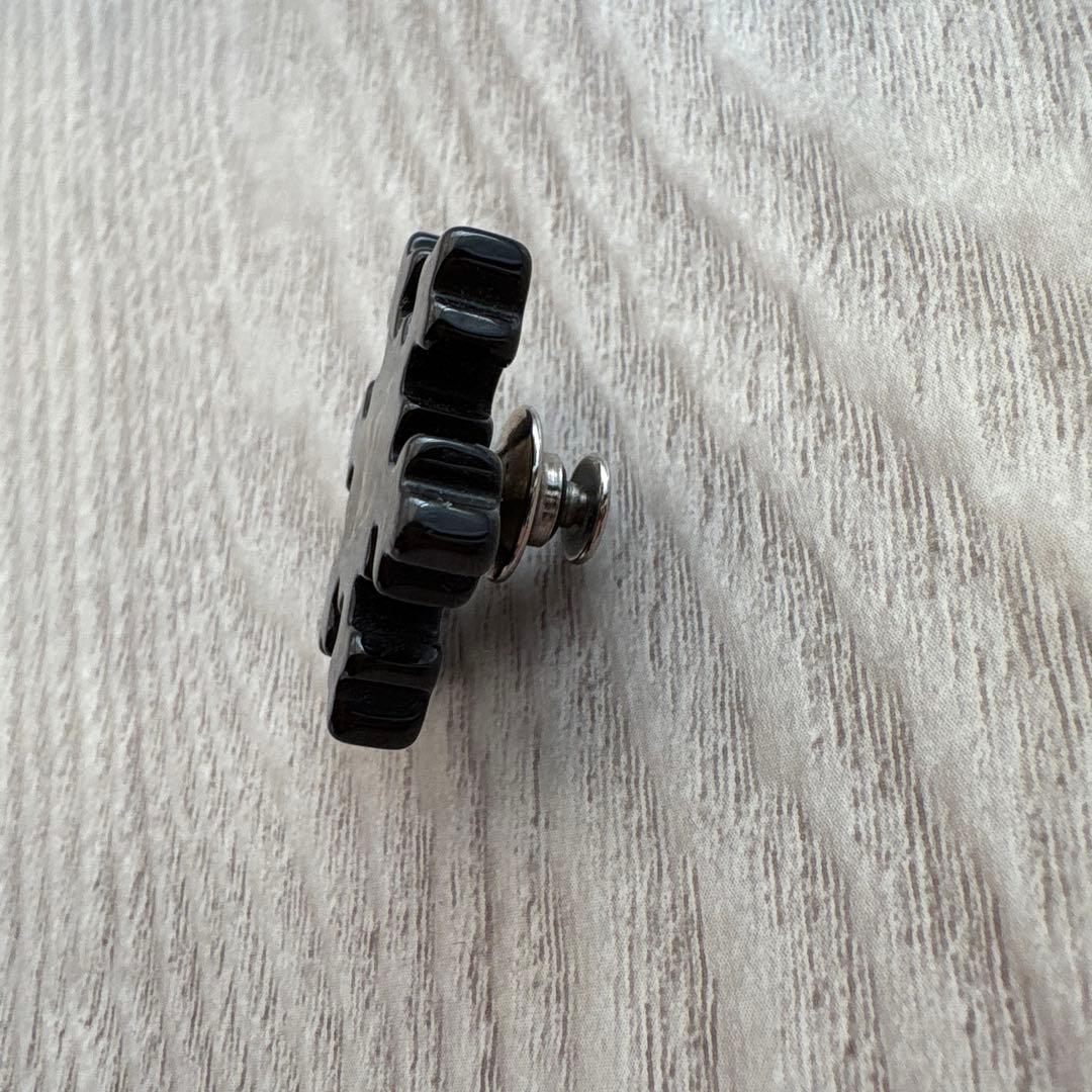 廃盤 LOUIS VUITTON ピンバッジ ブローチ 雪の結晶 ルイヴィトン