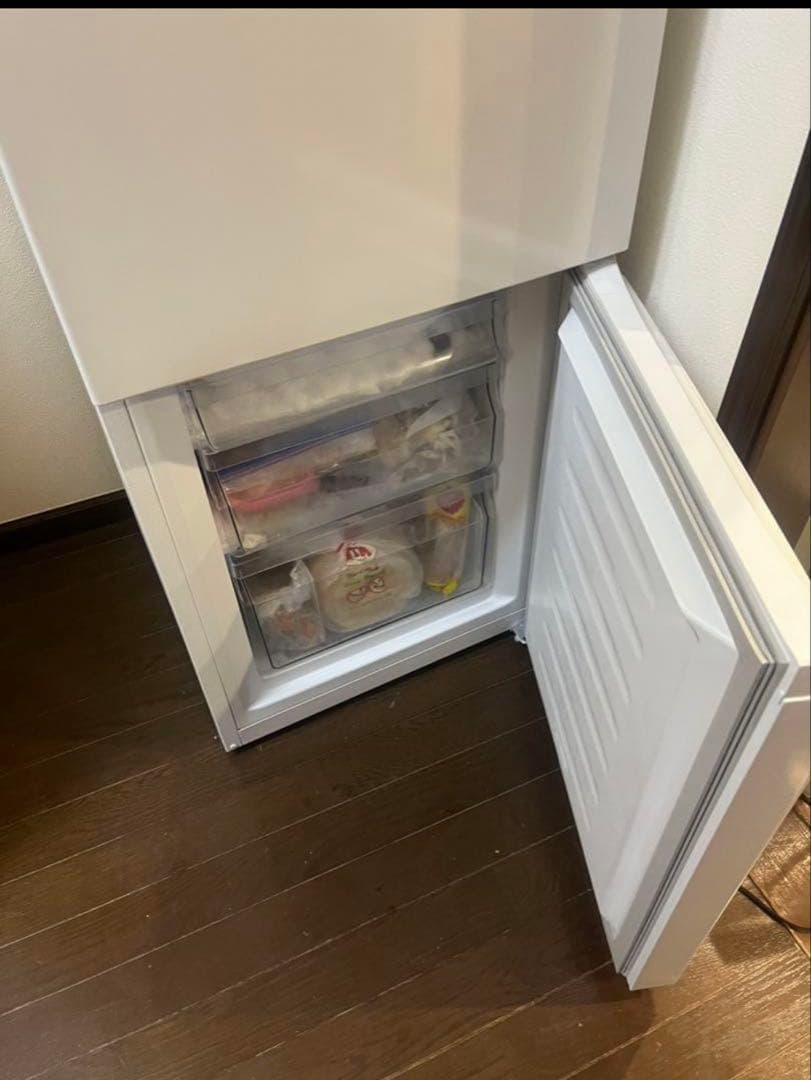 Hisense 2ドア冷蔵庫 ホワイト