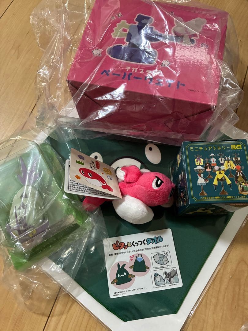 ピカピカボックス　ポケモン　ぬいぐるみ　ニャオハ　クワッス等　フィギュア