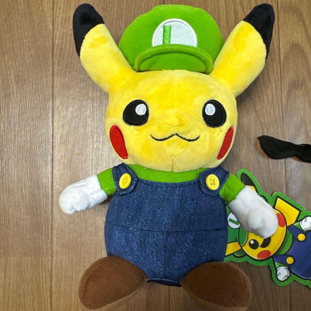 マリオ風ピカチュウぬいぐるみ 約30cm 髭が取れてます