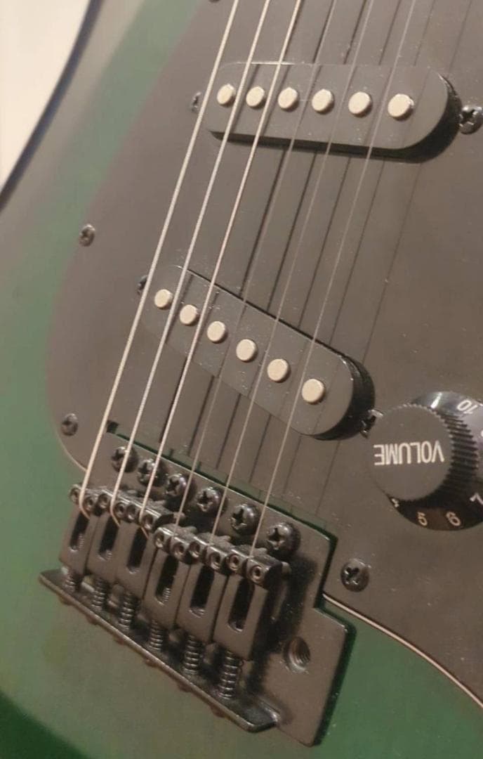 【美品】SELDER ストラトキャスター ブラック/グリーン オマケ付き