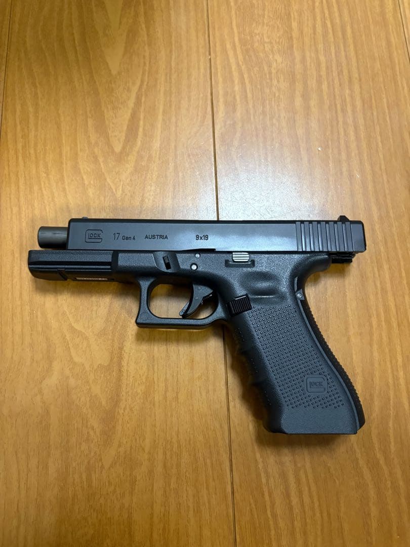 東京マルイ　GLOCK17 Gen4 中古品